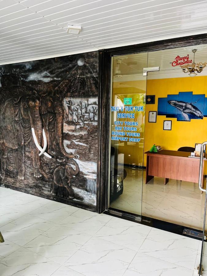 Funwhales Rest House ネゴンボ エクステリア 写真